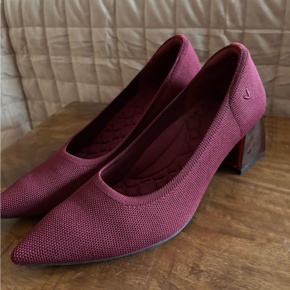 Chic Burgundy Block Heel Pumps